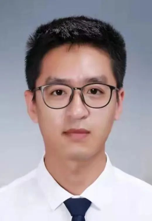 青岛市黄岛区大村镇闫凯：“兼”爱无私，用热忱浇筑教育事业