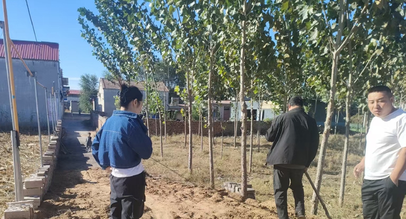 河北鸡泽：警务助理王现存今天有点儿忙